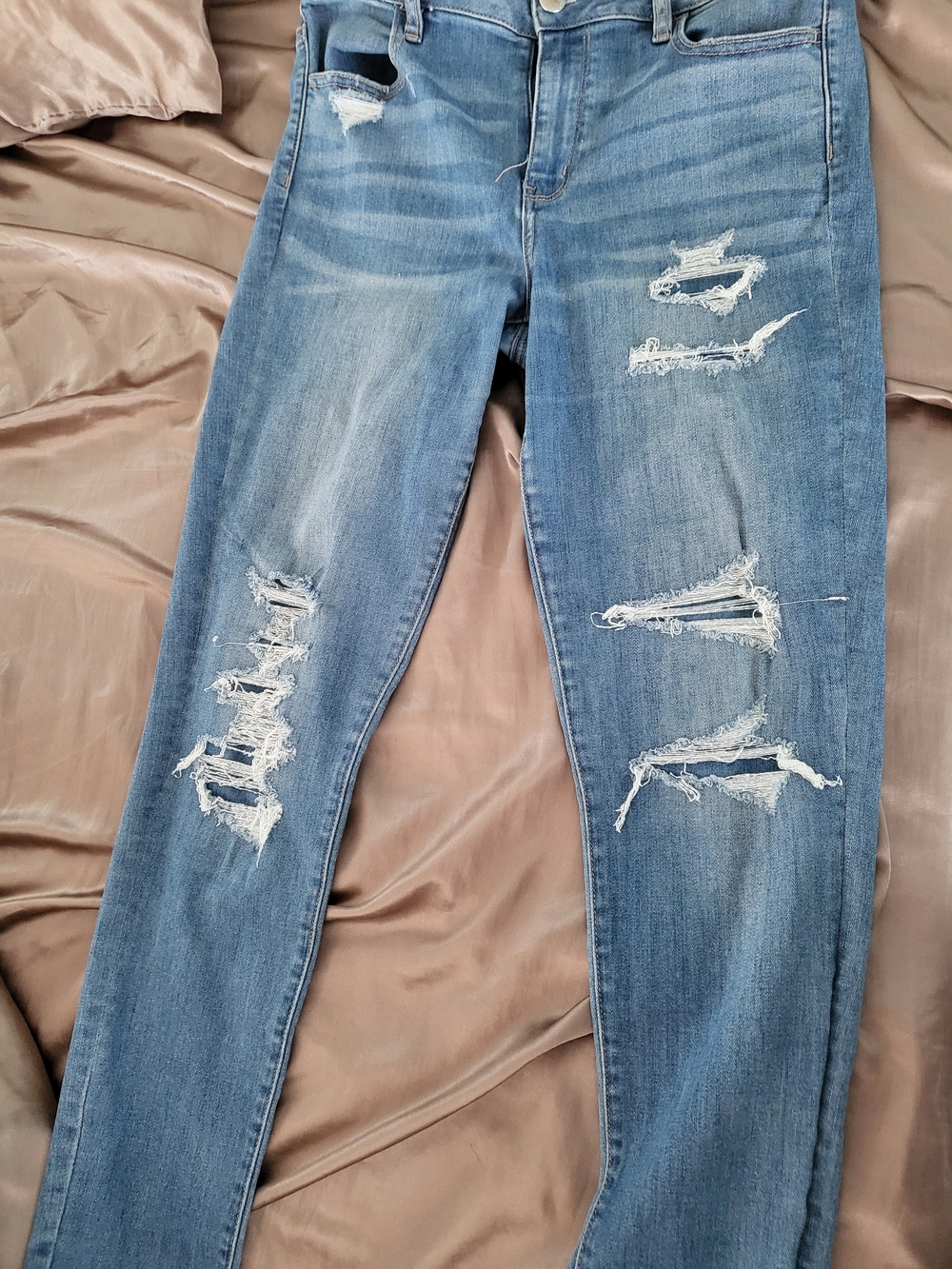 Ripped Light Blue Women's American Eagle High Rise Jeggings Size 10 Long
